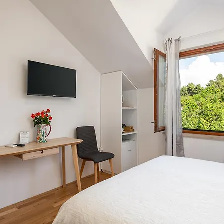 Micika 3* Cavtat